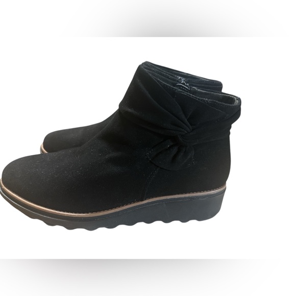 Clarks Women's Sharon Salon Ankle Boots - Picture 5 of 8